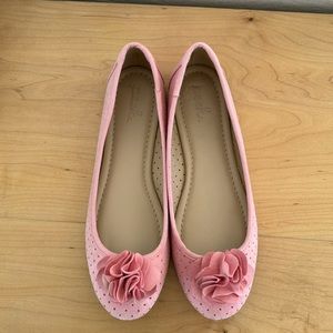 Cute PEEK ballet slippers. New never worn